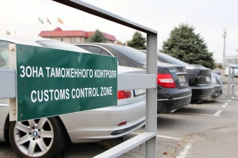 Алтайская таможня напоминает об ответственности за нарушение правил временного ввоза иностранных транспортных средств