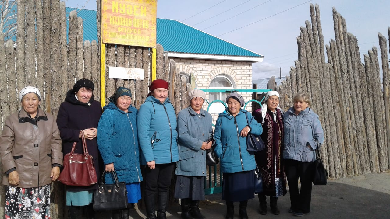  БУ РА «УСПН Кош-Агачского района»  19 октября  в рамках  месячника пожилого человека   организовала экскурсию  по музеям «Добрый автобус»
